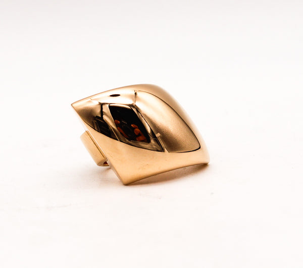 -Vhernier Milano Large Sculptural Fibula Cocktail Ring In Solid 18Kt Yellow Gold