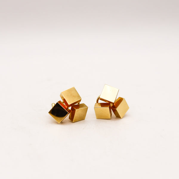 -Antonio Cavelti 1970 For Maison Birks Geometric Sculptural Earrings In 18Kt Yellow Gold