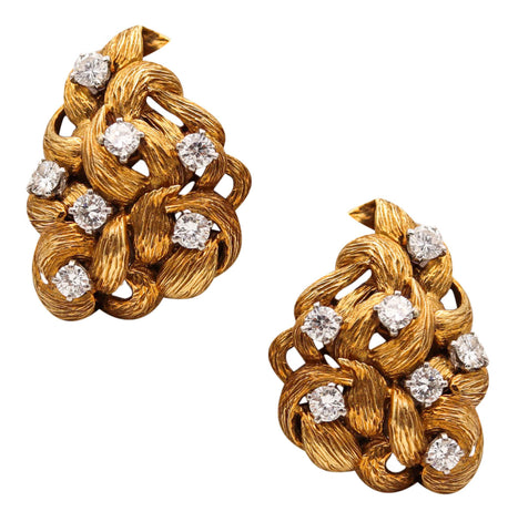 -David Webb 1960 Classic Floral Earrings In 18Kt Gold With 2.24 Ctw In Diamonds