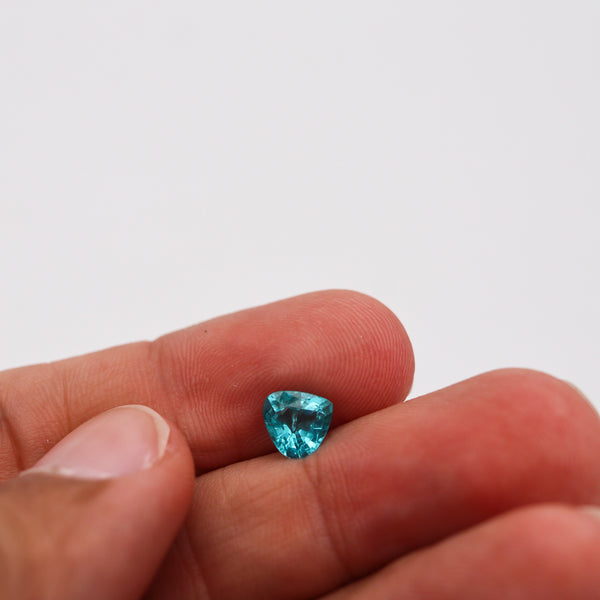 CERTIFIED Apatite Triangular Trillion Cut-Shape Vivid Blue 1.45 Carats AGL-8090819