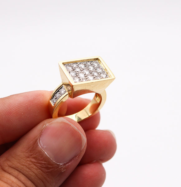 KURT WAYNE Geometric Cocktail Ring In 18Kt Yellow Gold With 1.71 Ctw Diamonds