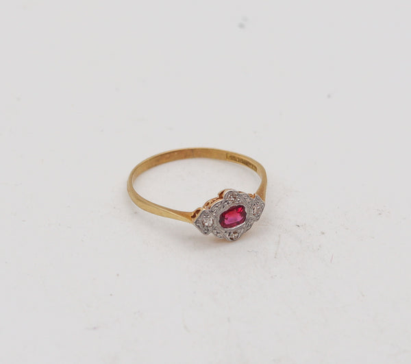 -Edwardian 1905 Ring In 18Kt Gold And Platinum With Diamonds And Ruby