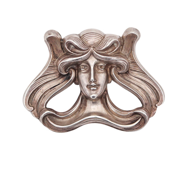 WILLIAM KERR & CO. 1900 Art Nouveau Brooch In Repousse .925 Sterling Silver