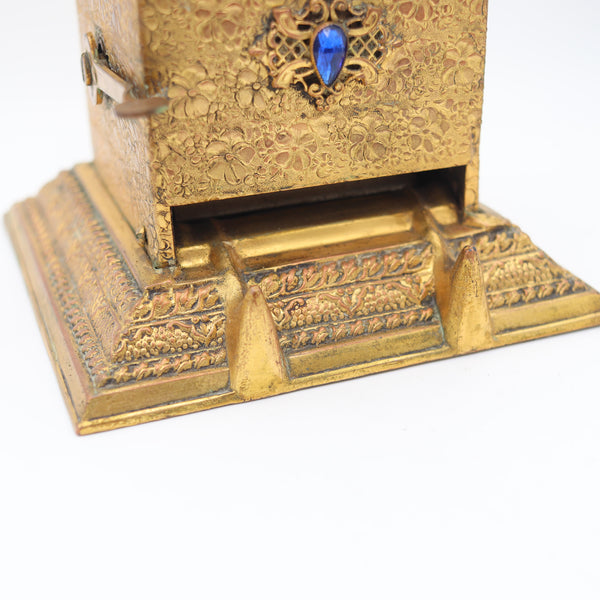 RONSON 1925 Art & Craft Mechanical Desk Cigarettes Dispenser In Filigree Gilt Bronze