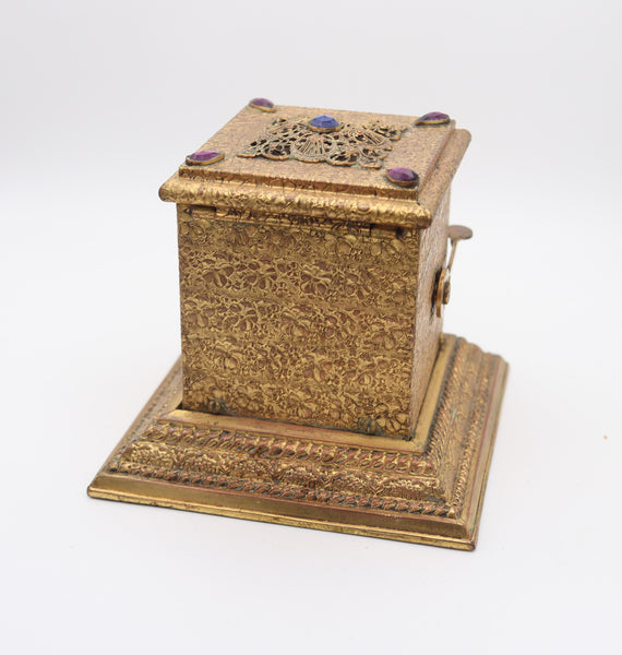 RONSON 1925 Art & Craft Mechanical Desk Cigarettes Dispenser In Filigree Gilt Bronze
