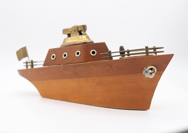 ENGLAND 1950 Mid-Century Desk Table Lighter In a Carved Wood Yacht