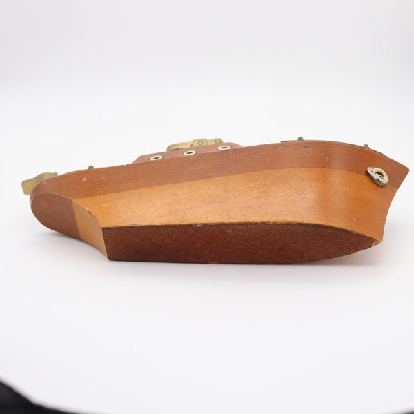 ENGLAND 1950 Mid-Century Desk Table Lighter In a Carved Wood Yacht