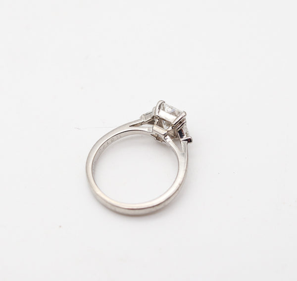 CARTIER Paris Starburst Three-Stones Ring In Platinum With 1.55 Carats VVS Diamonds