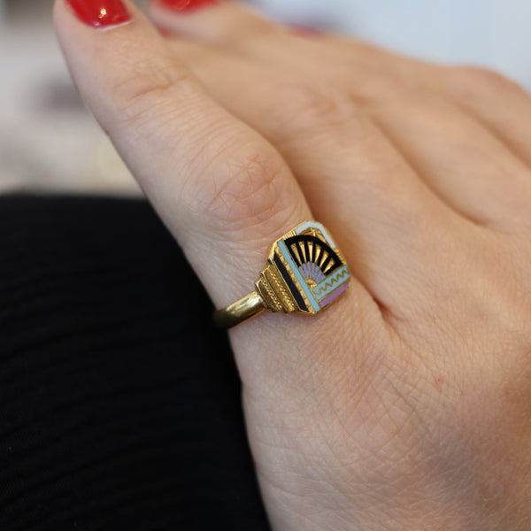 ART DECO 1935 Unusual Japonisme Enameled Geometric Ring In 18Kt Yellow Gold