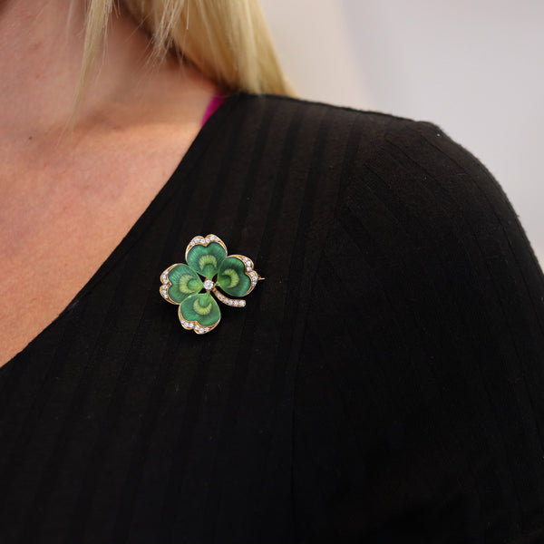 -Edwardian 1905 Art Nouveau Clover Enamel Pendant Brooch In 18Kt Gold With 1.02 Ctw In Diamonds