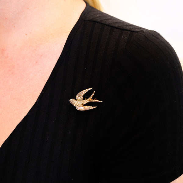 -Victorian 1880 Flying Dove Brooch In 14Kt Yellow Gold With Pearls And Ruby