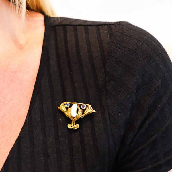 -Art Nouveau 1890 Brooch In 14Kt Gold Montana Sapphires And Mississippi Pearl