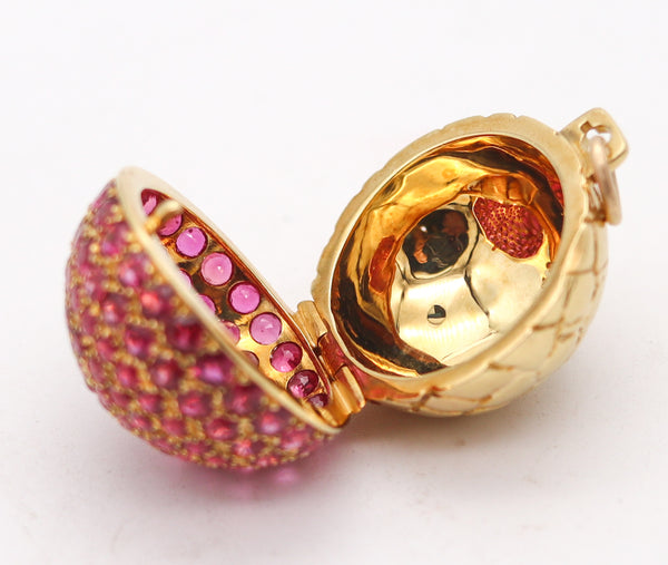 GUCCI 1970 Milano Secret Box Ball Pendant In 18Kt Gold With 8.35 Ctw Rubies