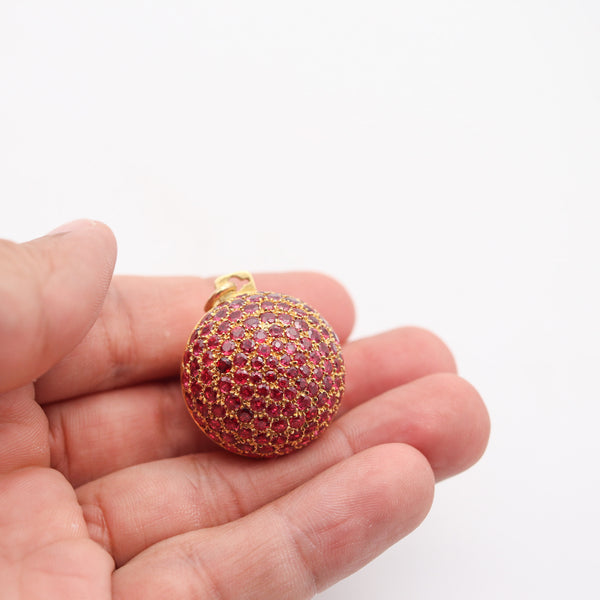 GUCCI 1970 Milano Secret Box Ball Pendant In 18Kt Gold With 8.35 Ctw Rubies