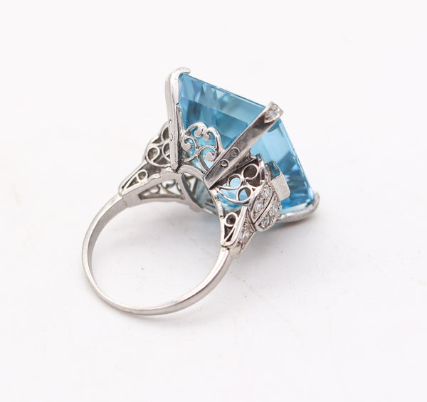 SANTA-MARIA Aquamarine Art Deco Platinum Cocktail Ring With Diamonds 32.38 Ctw