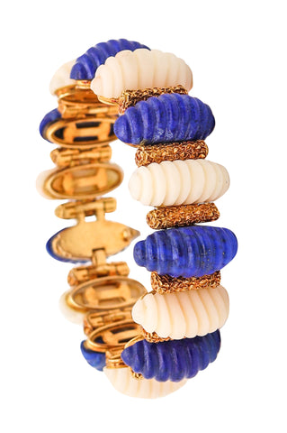 -French 1960 Retro modernist Bracelet In 18Kt Gold With 77 Ctw In Lapis And Coral