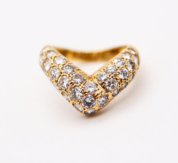 VAN CLEEF & ARPELS 1977 Paris V Ring In 18Kt Yellow Gold With 1.44 Cts In Diamonds