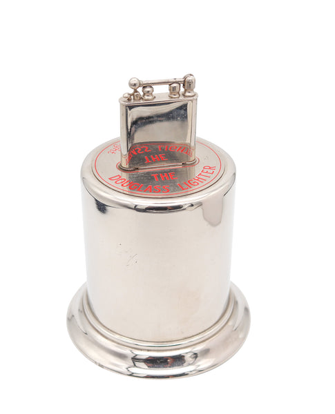 DOUGLASS 1926 Press The Trigger Counter-Desk Petrol Lighter In Steel & Red Enamel