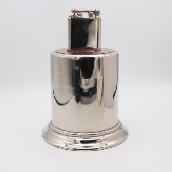 DOUGLASS 1926 Press The Trigger Counter-Desk Petrol Lighter In Steel & Red Enamel