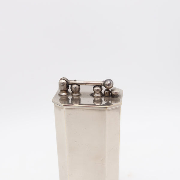 DOUGLASS 1926 Art Deco Skyscraper Desk-Table Petrol Lighter Plain Silver Plate