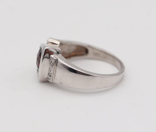 CLASSIC Italian Ring In 14Kt White Gold With 1.90 Cwt In White Diamonds & Red Garnet