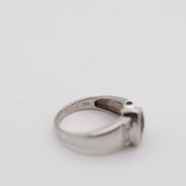 CLASSIC Italian Ring In 14Kt White Gold With 1.90 Cwt In White Diamonds & Red Garnet