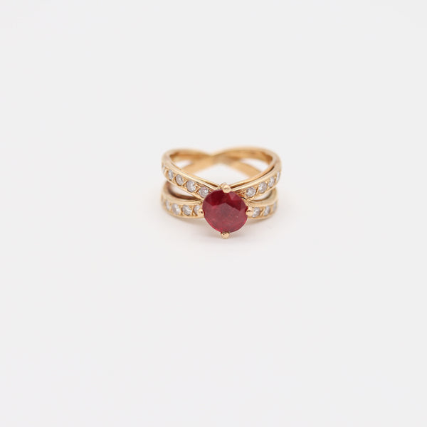 CROSSOVER Cocktail Ring In 18Kt Yellow Gold With 2.71 Cwt In Diamonds & Ruby