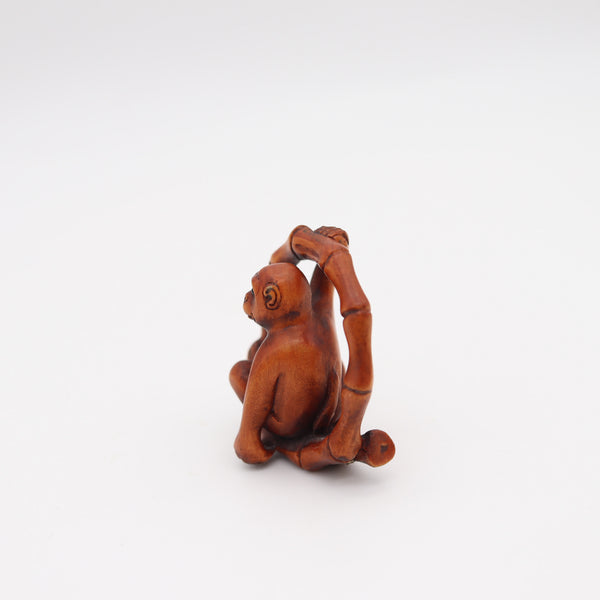 JAPAN 1880 Meiji Period Carved Wood Netsuke Of A Seated Monkey With Onyx Eyes
