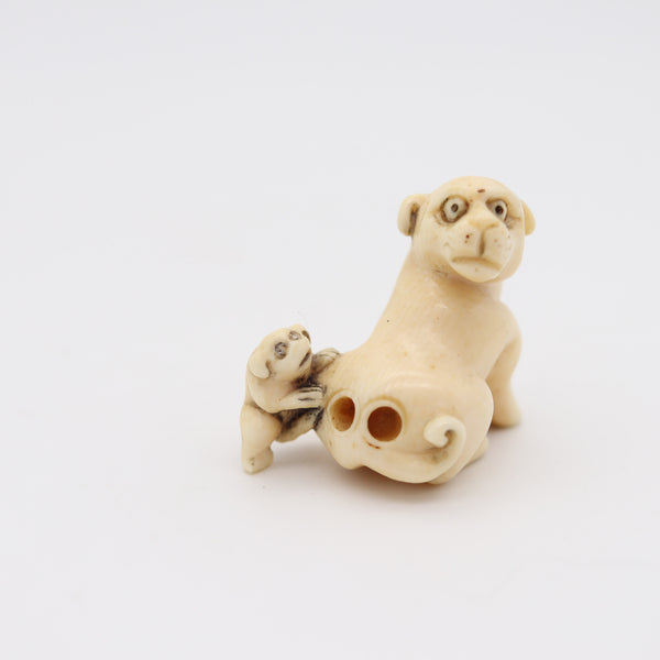 JAPAN 1885 Meiji Period Carved Netsuke Of Seated Foo-Dog With Onyx Eyes