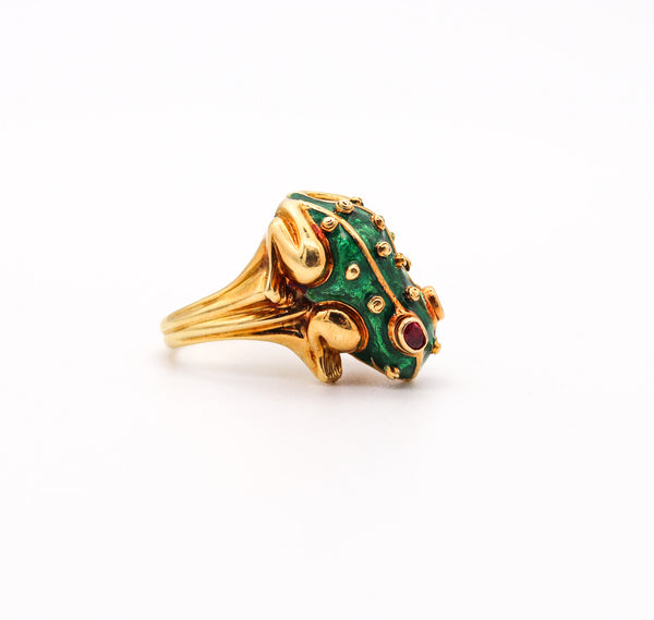 DAVID WEBB Green Enameled Sculpted Frog Ring In 18Kt Yellow Gold With Rubies