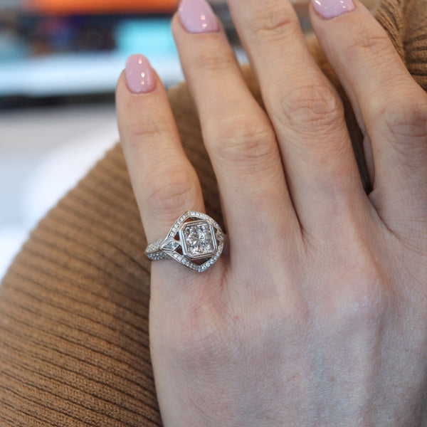 SIMON G Cocktail Ring In 18Kt White Gold With 1.85 Ctw In VS Diamonds
