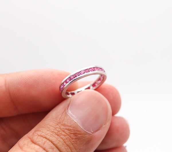 ETERNITY Classic Ring Band In 18Kt White Gold With 1.30 Carats In Pink Sapphires