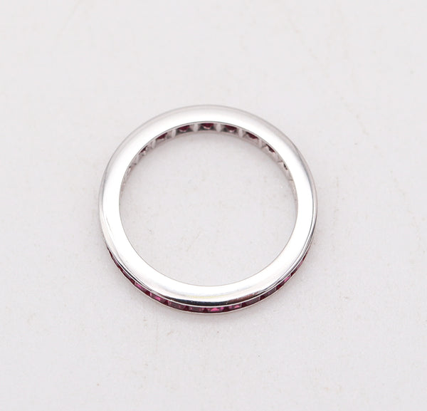 ETERNITY Classic Ring Band In 14Kt White Gold With 1.40 Carats In Vivid Red Rubies