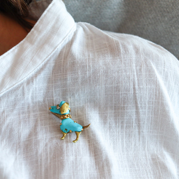 ITALIAN Retro Doggy Brooch In 18Kt Yellow Gold With Carved Blue Turquoises