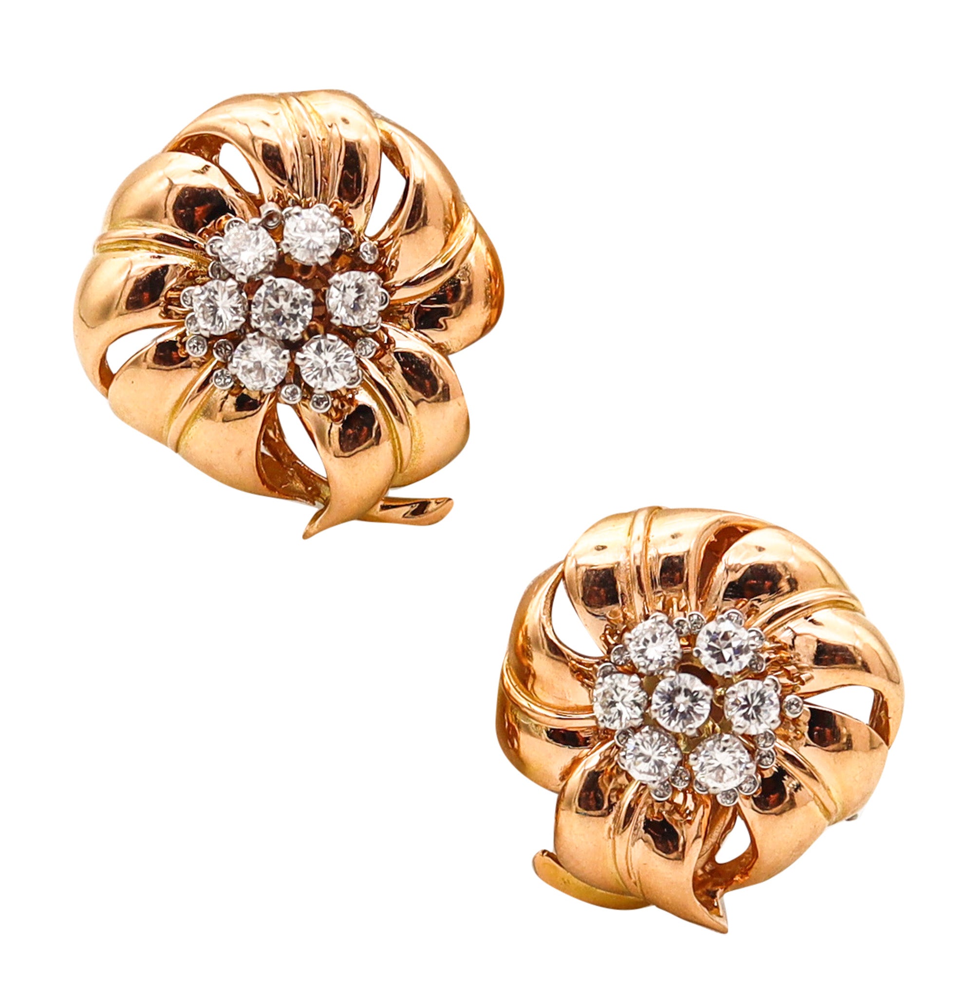 FRENCH 1970 Modernist Clips-On Earrings In 18Kt Gold With 4.24 Ctw Diamonds