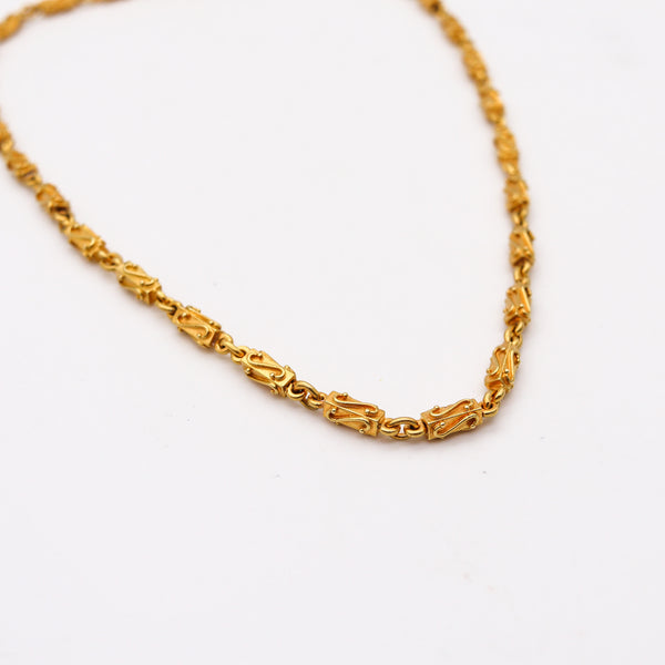 -Etruscan Revival Vintage Italian Chain Necklace in Solid 18Kt Yellow Gold