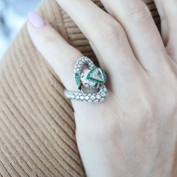 ART DECO 1925 Fabulous Snake Ring In Platinum And 6.47 Ctw Diamonds & Emeralds
