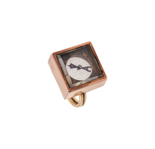 -Victorian 1890 Antique Square Ring With a Compass In 14Kt Rose Gold