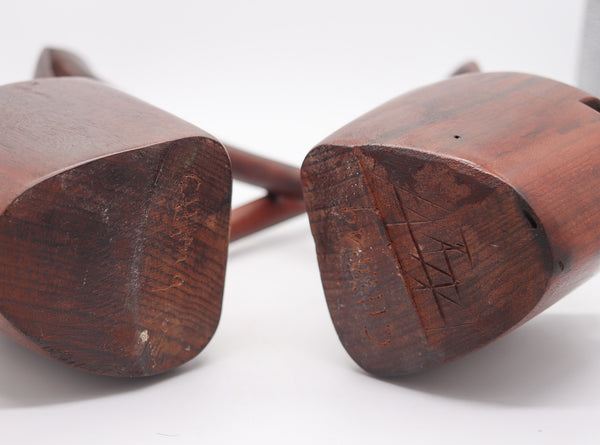HIGH-RISE Shoes Mid Century Modernist 1960 Bookends In Carved Precious Wood