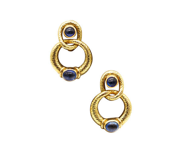 -David Webb 1970 Dangle Clips-on Earrings In 18Kt Gold With 7.34 Ctw Sapphires