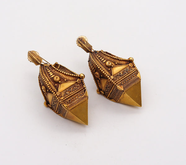 -Southern India 19th Century Antique Dangle Drop Earrings In 22Kt Yellow Gold