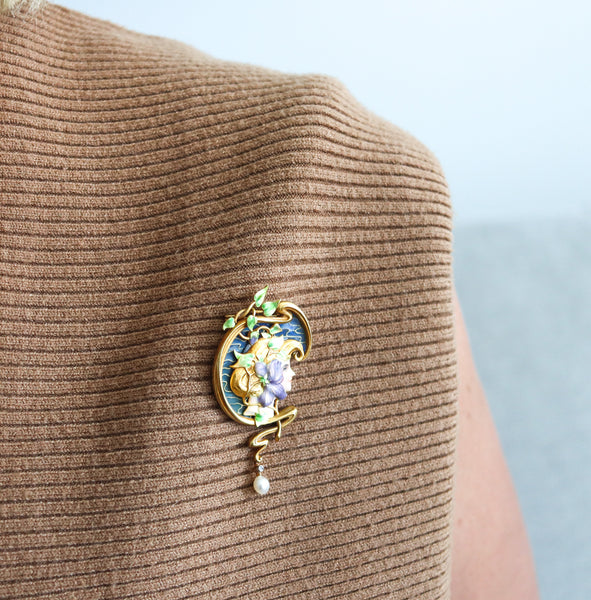 -French Art Nouveau 1890 Plique à Jour Enameled Pendant Brooch In 18Kt Gold With Pearl