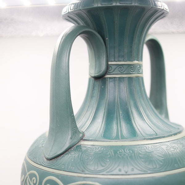 VILLEROY & BOCH METTLACH 1890 Phanolith Neo Classic Green Cameo Amphora