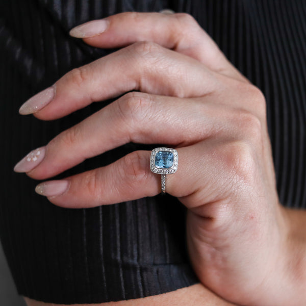 TIFFANY & CO. Classic Cocktail Ring in Platinum With 2.70 Ctw Aquamarine & Diamonds