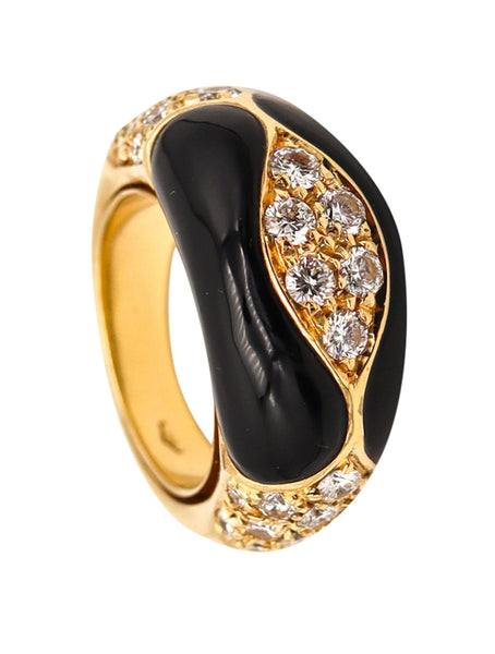 -Modernist Ring In 18Kt Yellow Gold With 14.64 Ctw in Diamonds And Onyx