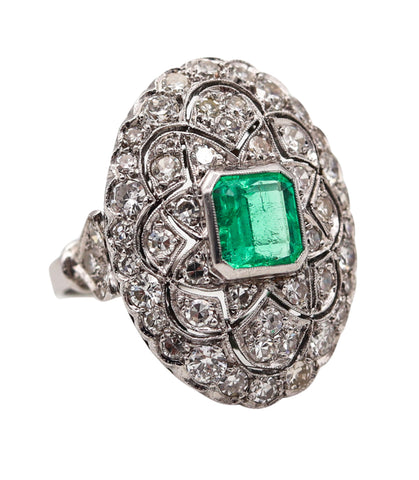 EDWARDIAN 1910 Cocktail Ring In Platinum With 3.97 Ctw Diamonds And Emerald