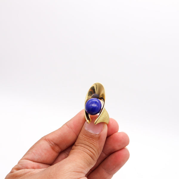 OCTAVIO SARDA Spanish Modernist Sculptural Cocktail Ring In 18Kt Gold With Lapis