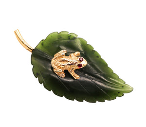 -Cellino Italy 1960 Frog Brooch In 14Kt Yellow Gold With Rubies And Nephrite Jade