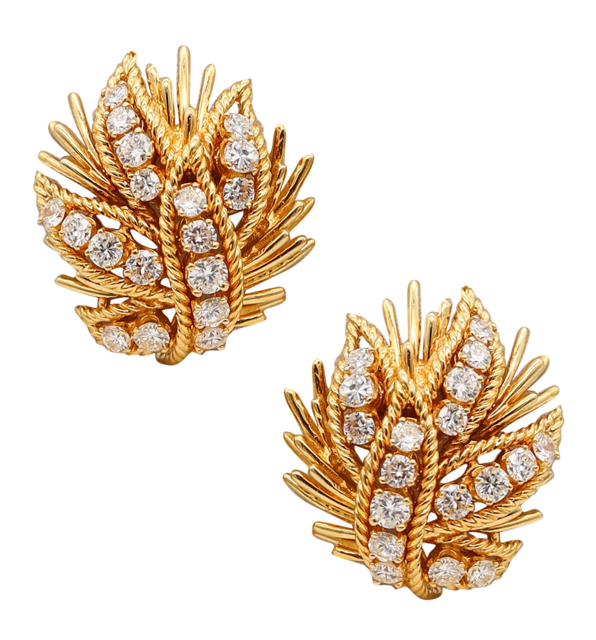 VERDURA 1960 Clips On Earrings In 18Kt Gold With 3.24 Ctw Diamonds