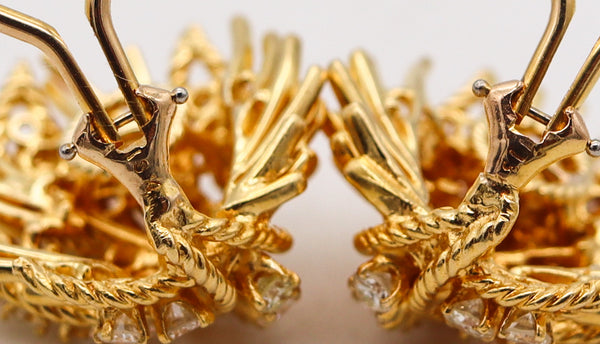 VERDURA 1960 Clips On Earrings In 18Kt Gold With 3.24 Ctw Diamonds